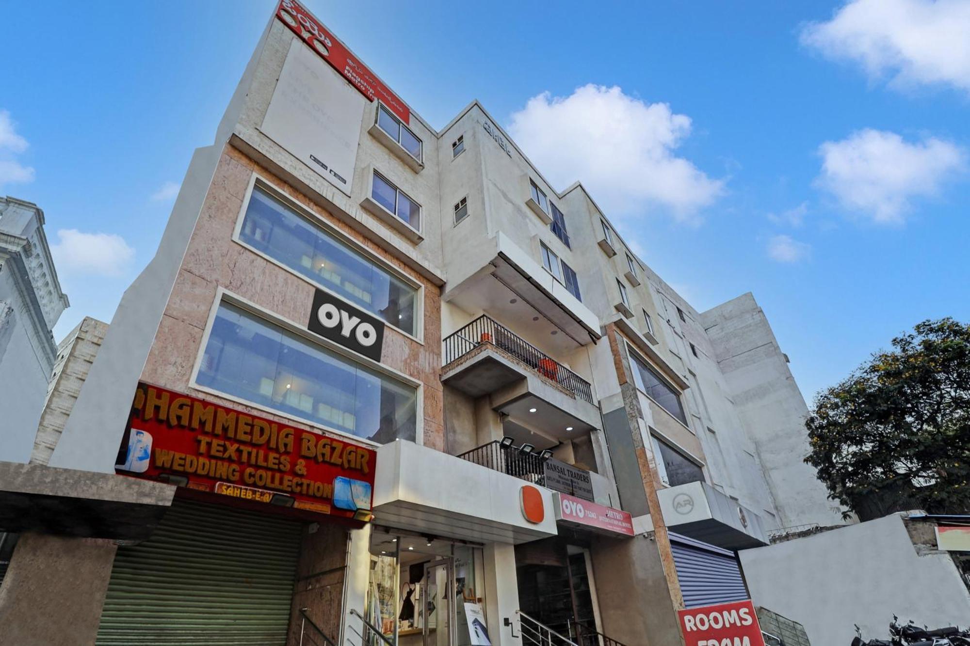 Oyo 18341 Flagship Metro International Hotel Hyderabad Exterior photo